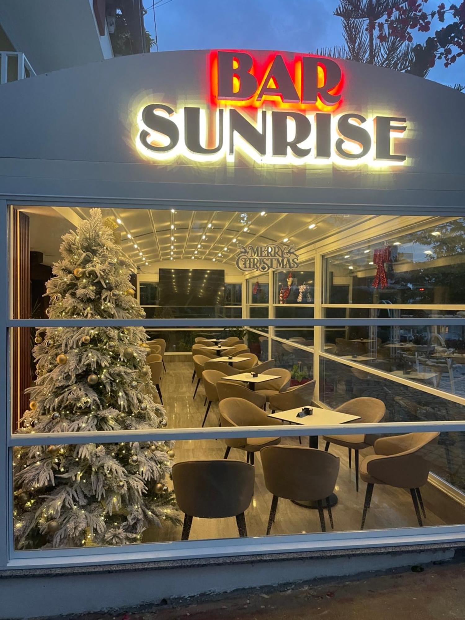 Sunrise Luxury Apartments Saranda Extérieur photo